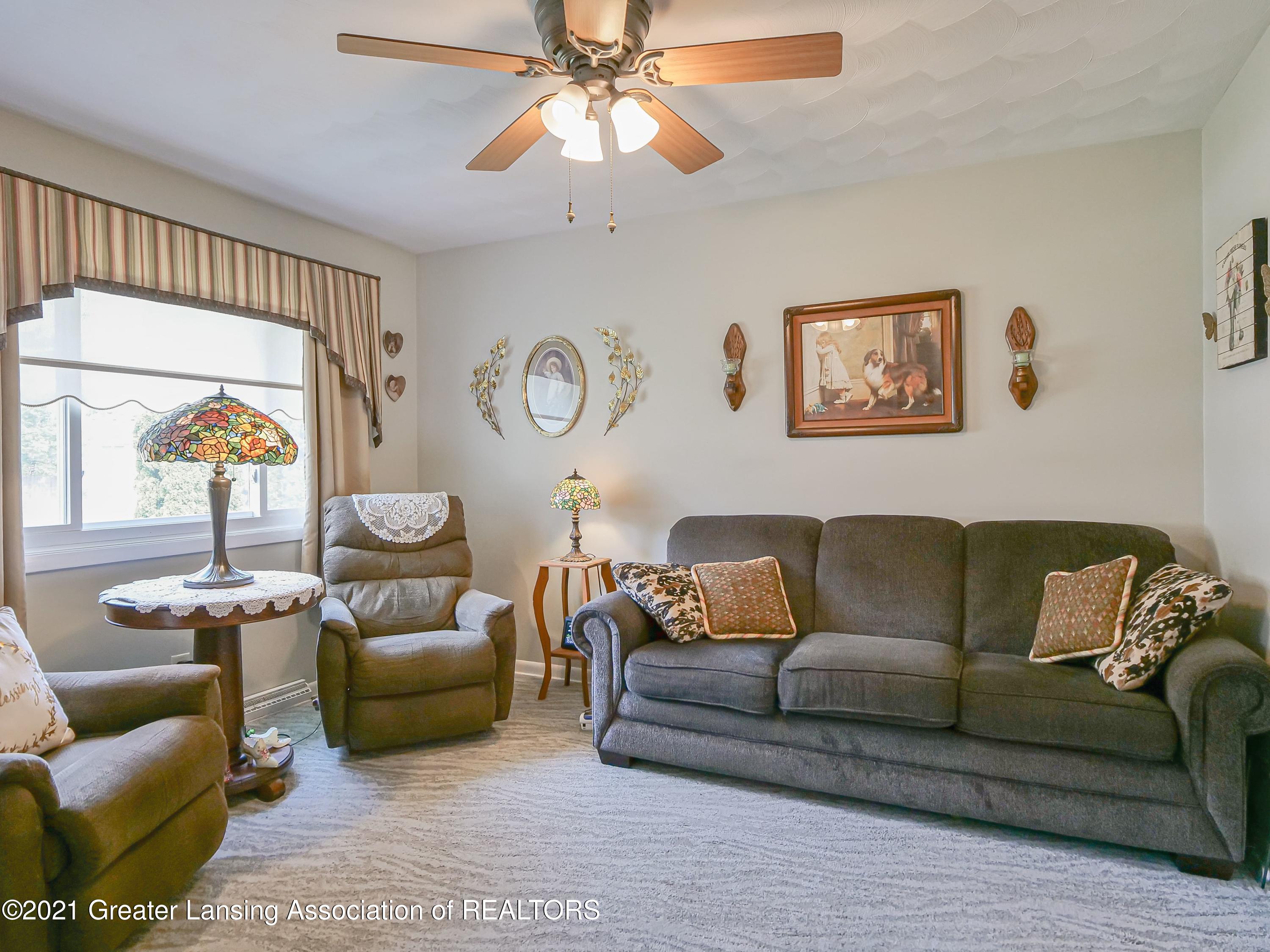 2308 Washington Road Lansing, MI 48911 - Photo 3 of 38 2308_Washington_Rd-7-min