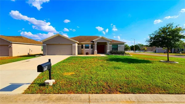 $255,000 | 630 Valencia Court, Dundee, FL 33838