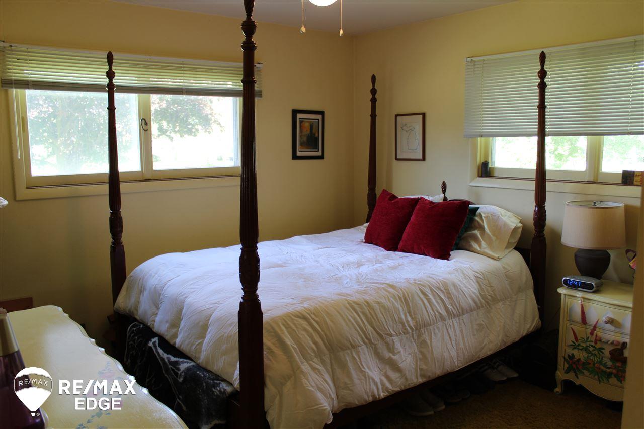6156 Johnson Road Flushing, MI 48433 - Photo 9 of 17