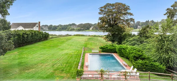 $187,500 | 289 South South Main Street, Southampton, NY 11968