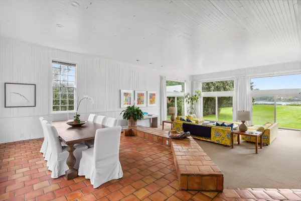 $187,500 | 289 South South Main Street, Southampton, NY 11968