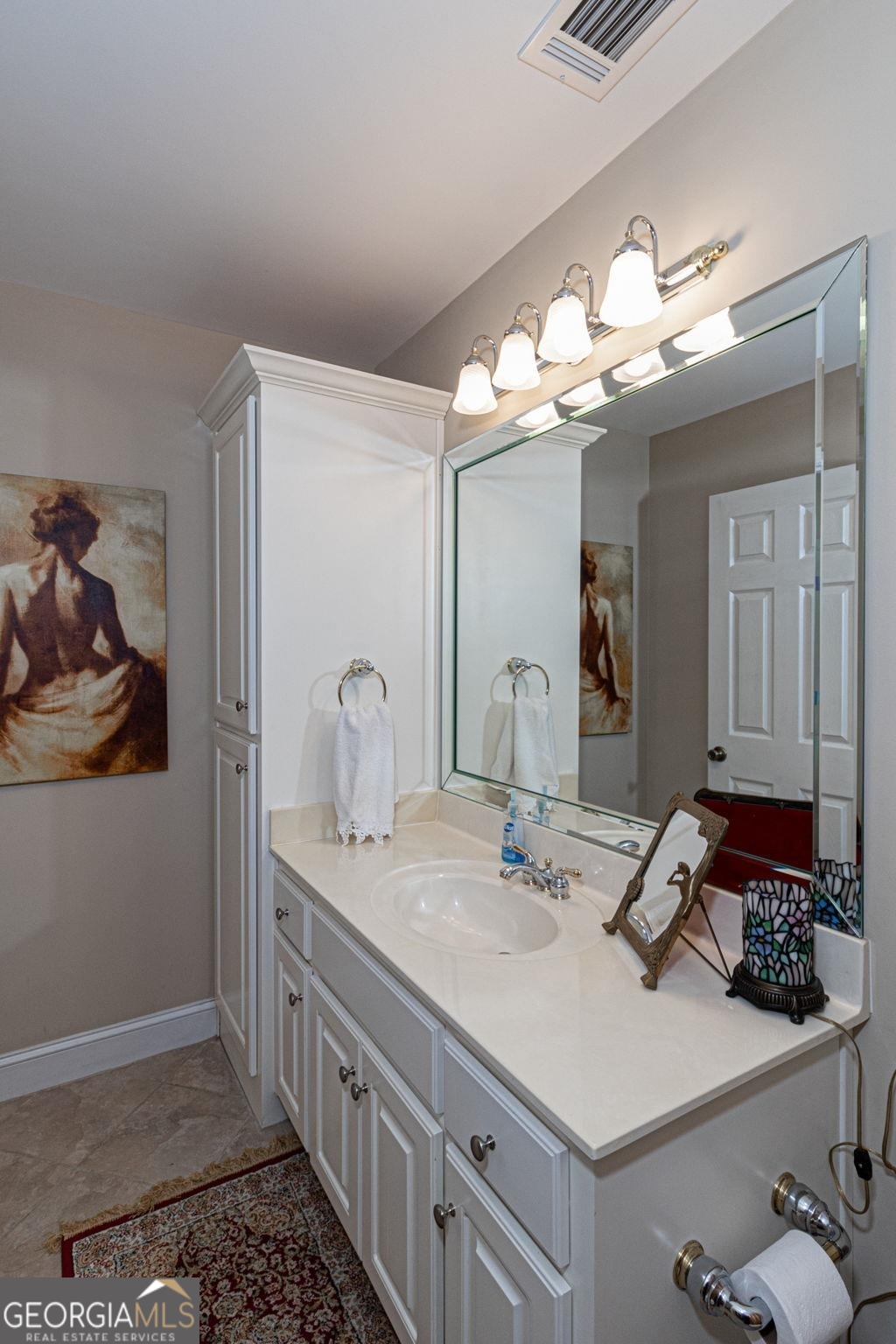 551 Mountain Ridge Drive Manchester, GA 31816 - Photo 31 of 72 Attractive neutral colors can be found in this bath.