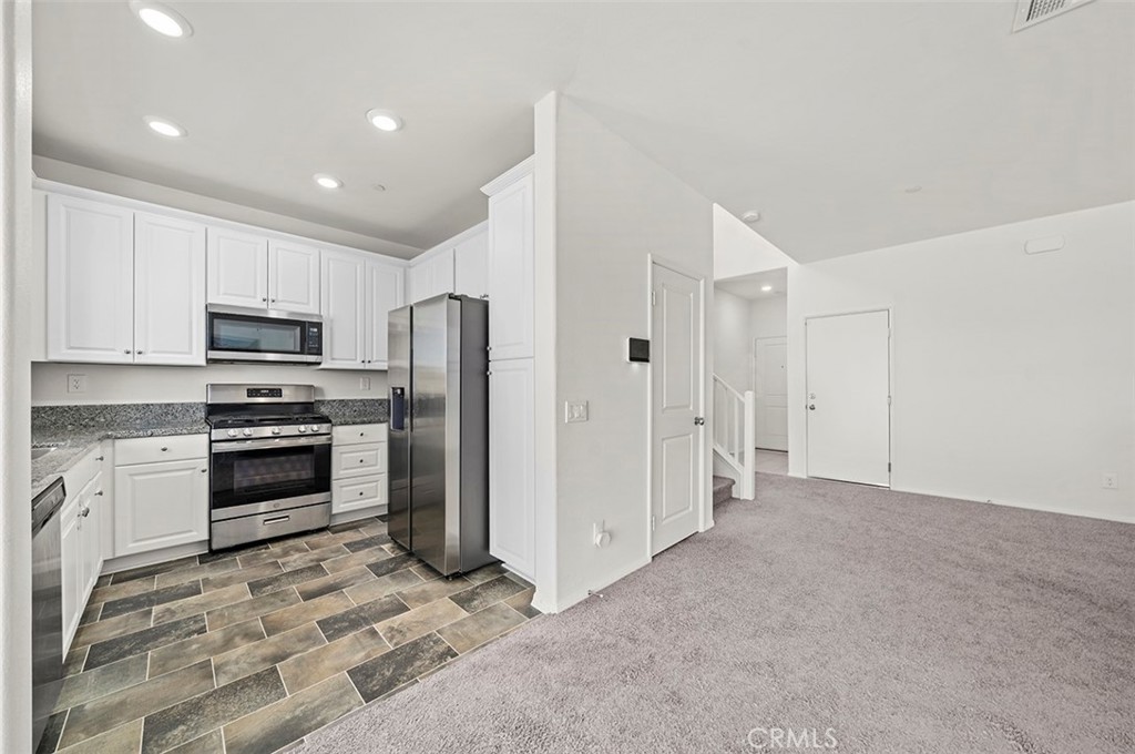 12964 Claremore Street Victorville, CA 92392 - Photo 7 of 18