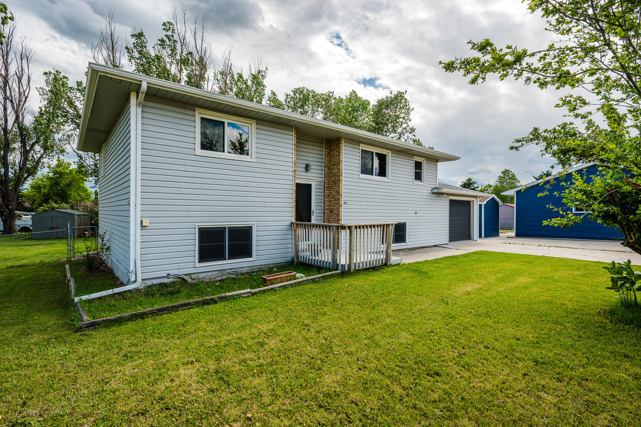 616 Railway Street Ranchester, WY 82839 - Photo 2 of 43 02
