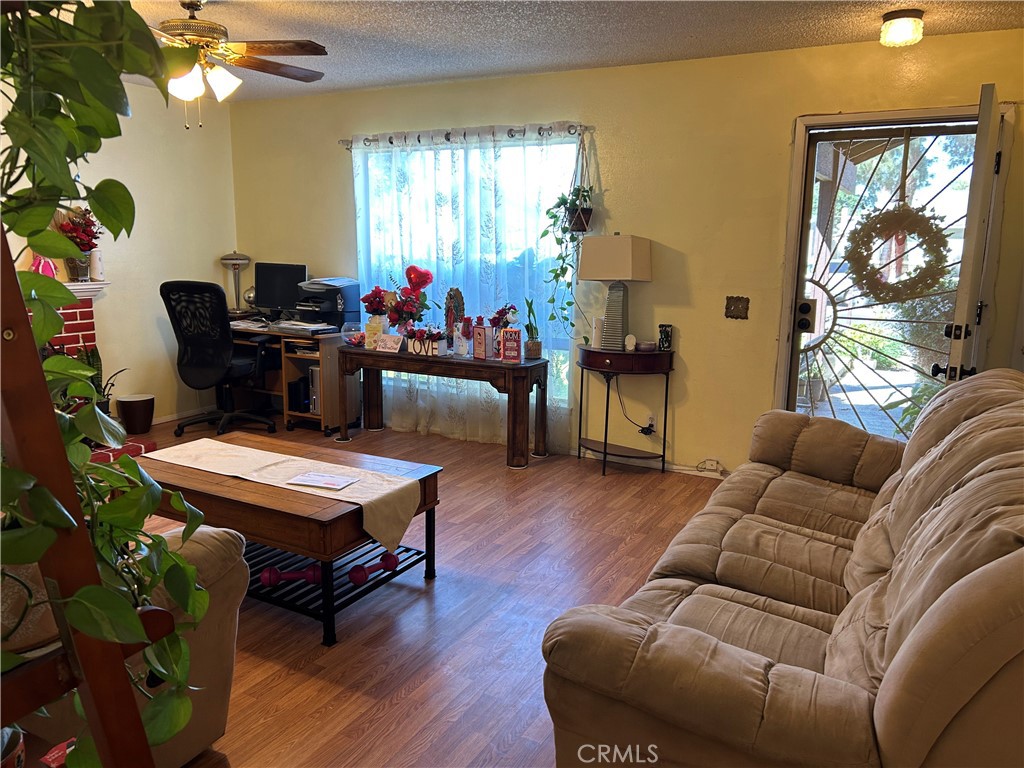 10232 Tanforan Drive Riverside, CA 92503 - Photo 12 of 29