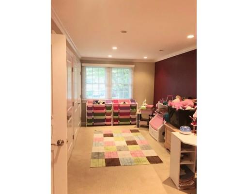 8 Truman Road Peabody, MA 01960 - Photo 12 of 22 Gallery Image 12
