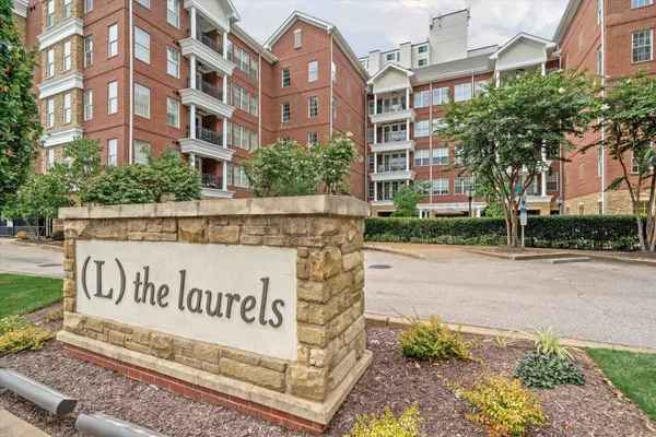 $325,000 | 3520 Central Avenue, Unit 207, Memphis, TN 38111