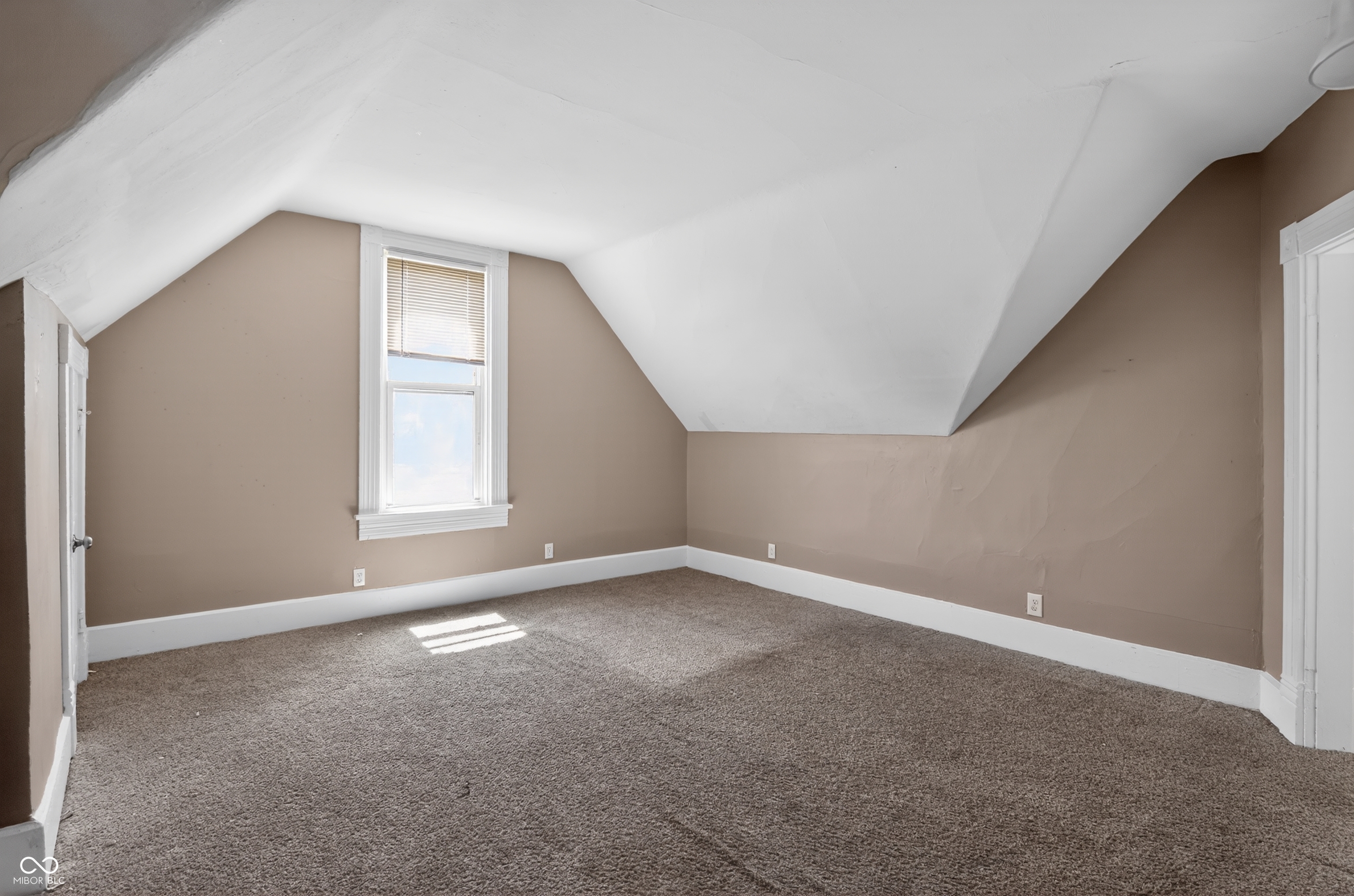 91 North 4th Avenue Beech Grove, IN 46107 - Photo 23 of 33