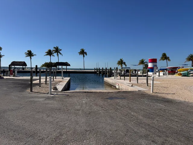 $3,500 | 88540 Overseas Highway, Unit 203, Tavernier, FL 33070