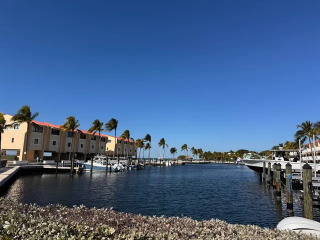 $3,500 | 88540 Overseas Highway, Unit 203, Tavernier, FL 33070