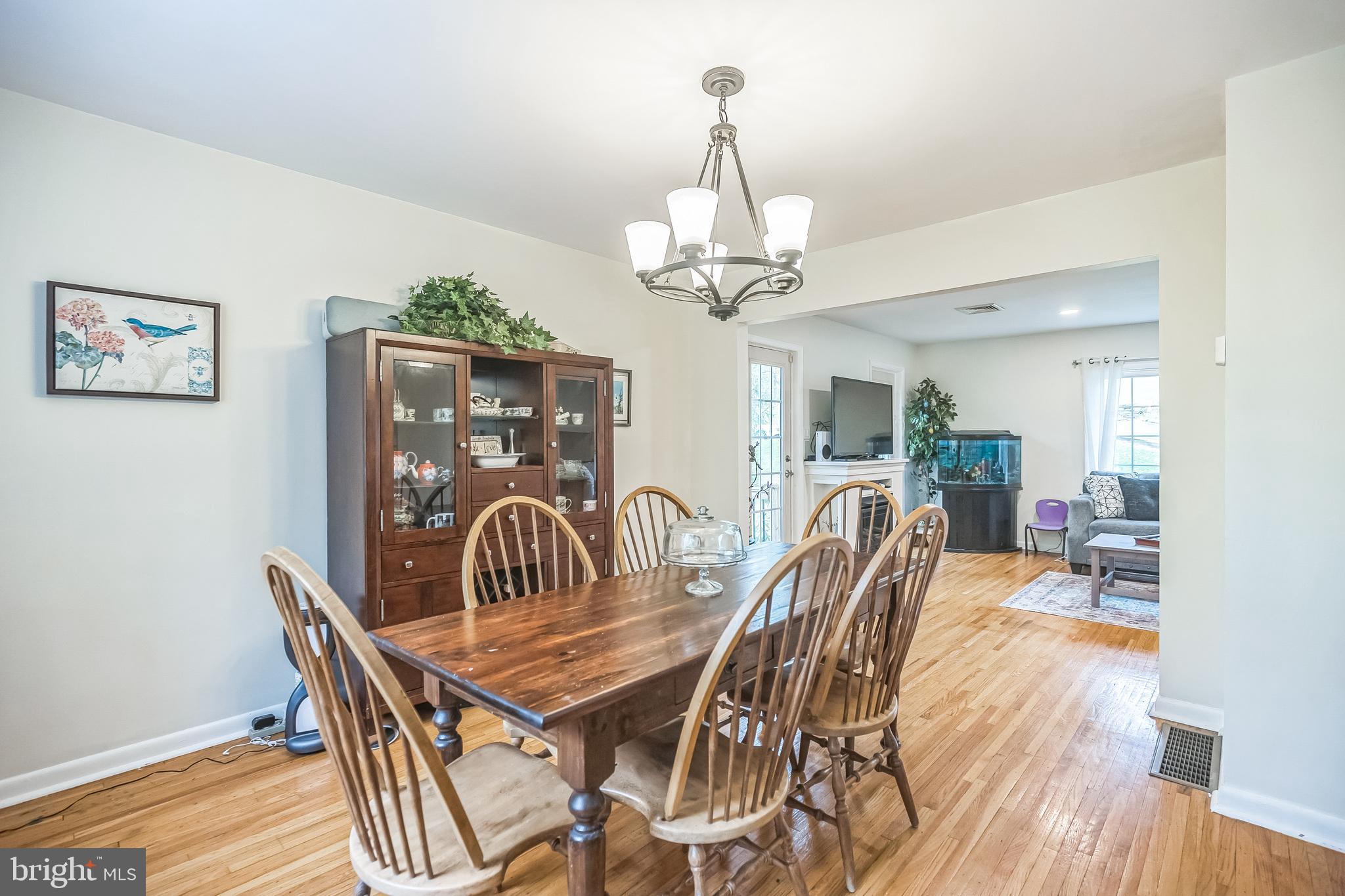 2318 Fairway Road Huntingdon Valley, PA 19006 - Photo 8 of 37 Dining Room