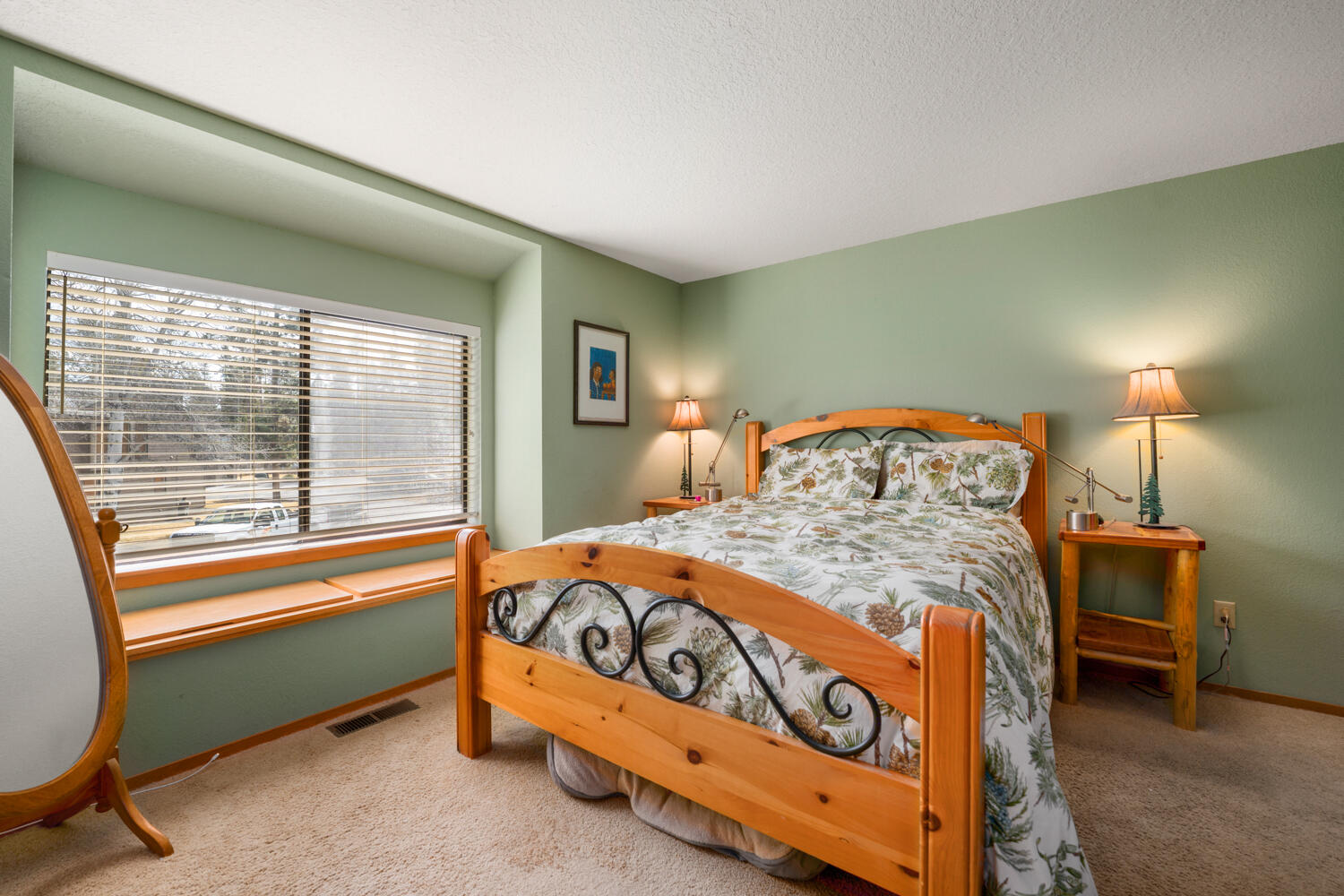 17772 West Core Road, Unit 19 Sunriver, OR 97707 - Photo 19 of 38 18