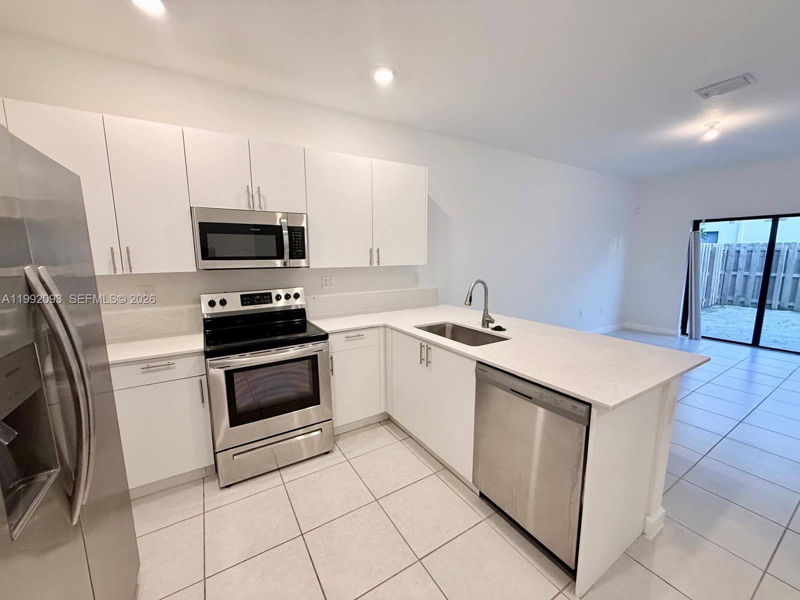13024 Southwest 286th Terrace Homestead, FL 33033 - Photo 4 of 21