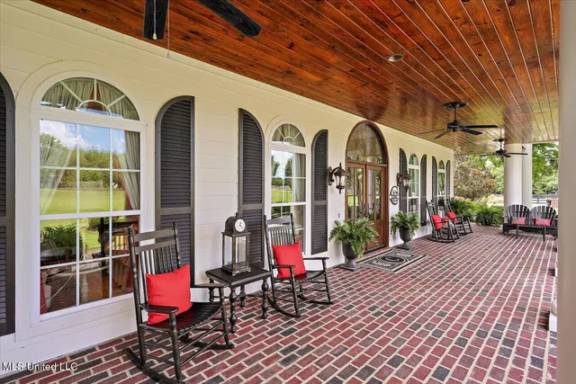 $1,549,000 | 2917 Black Jack Road, Vaughan, MS 39179