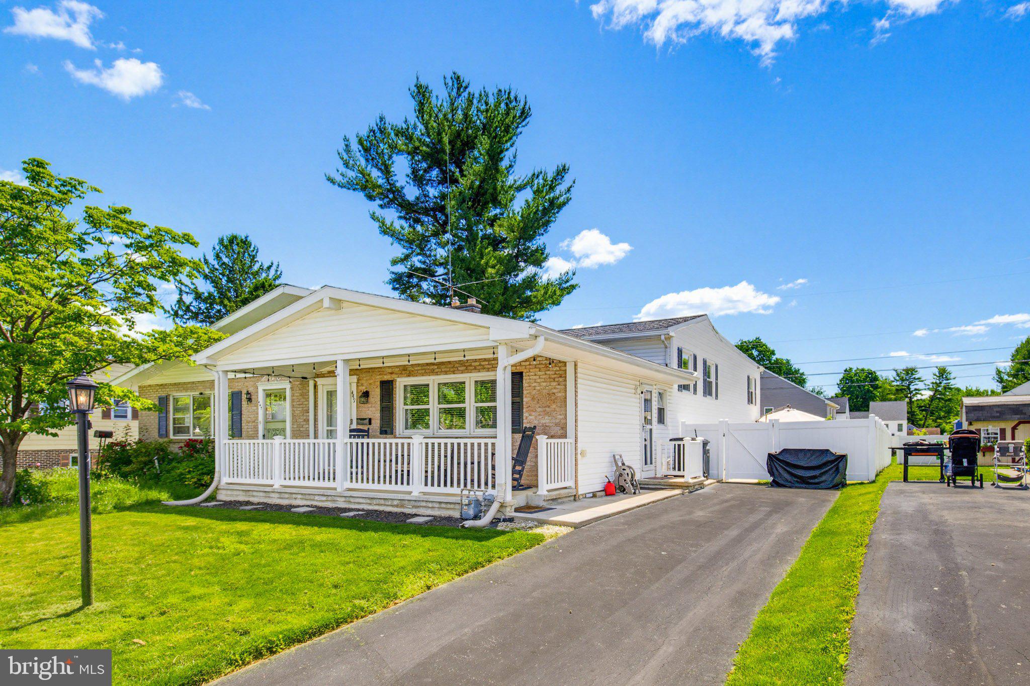 449 West Marion Street Lititz, PA 17543 - Photo 3 of 40