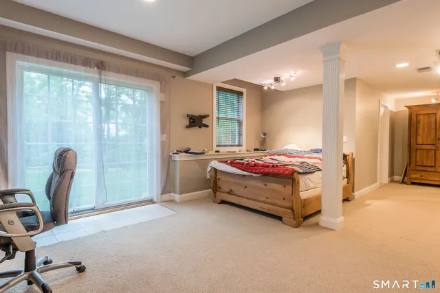 $6,000 | 17 Hallview Drive, Simsbury, CT 06070