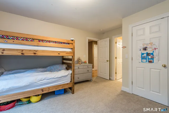 $6,000 | 17 Hallview Drive, Simsbury, CT 06070