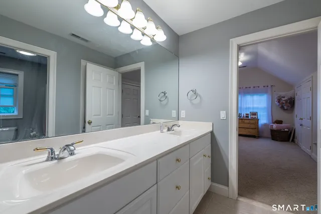 $6,000 | 17 Hallview Drive, Simsbury, CT 06070