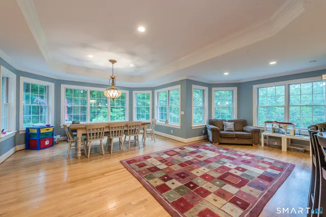 $6,000 | 17 Hallview Drive, Simsbury, CT 06070