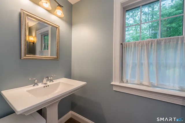 $6,000 | 17 Hallview Drive, Simsbury, CT 06070