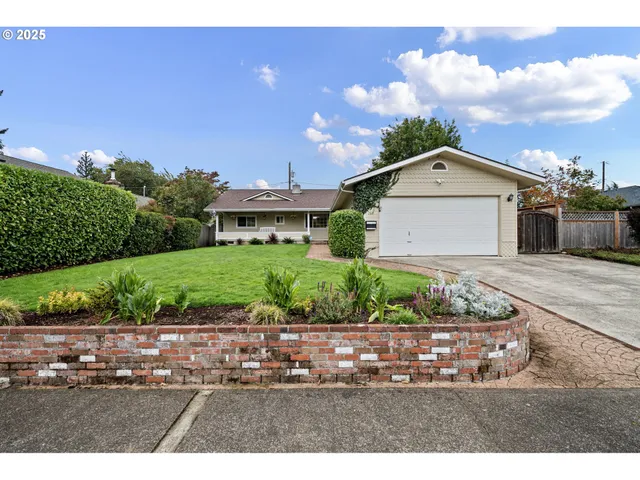 $699,900 | 280 Roan Drive, Eugene, OR 97401