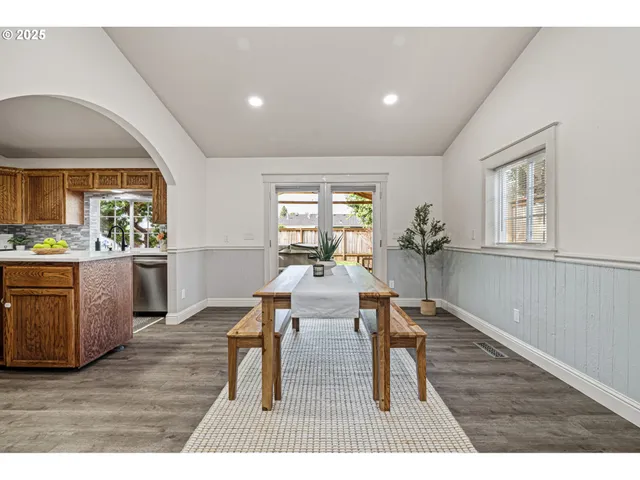 $699,900 | 280 Roan Drive, Eugene, OR 97401