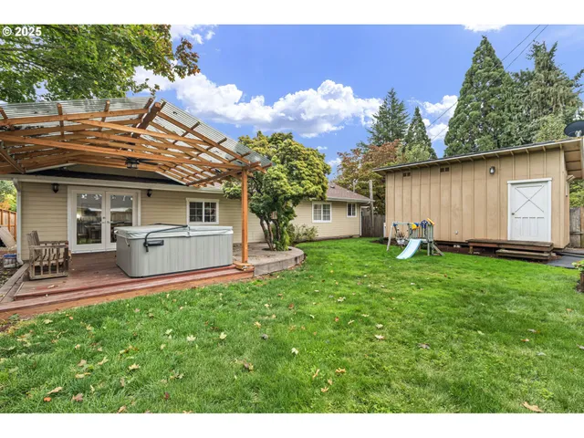 $699,900 | 280 Roan Drive, Eugene, OR 97401