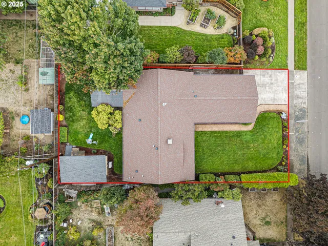 $699,900 | 280 Roan Drive, Eugene, OR 97401