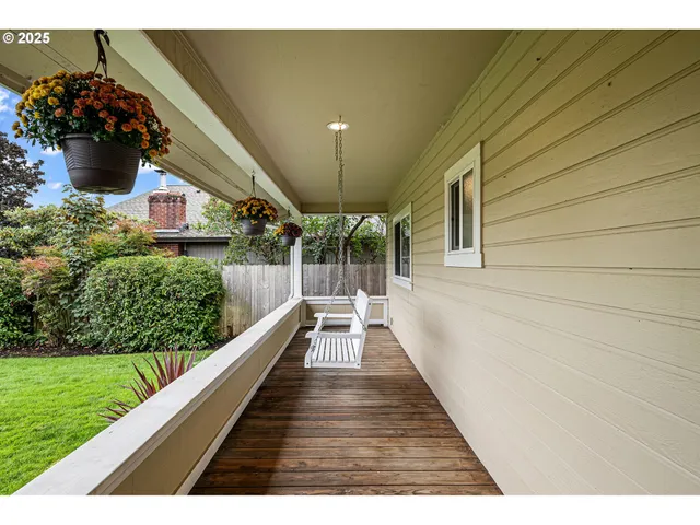 $699,900 | 280 Roan Drive, Eugene, OR 97401