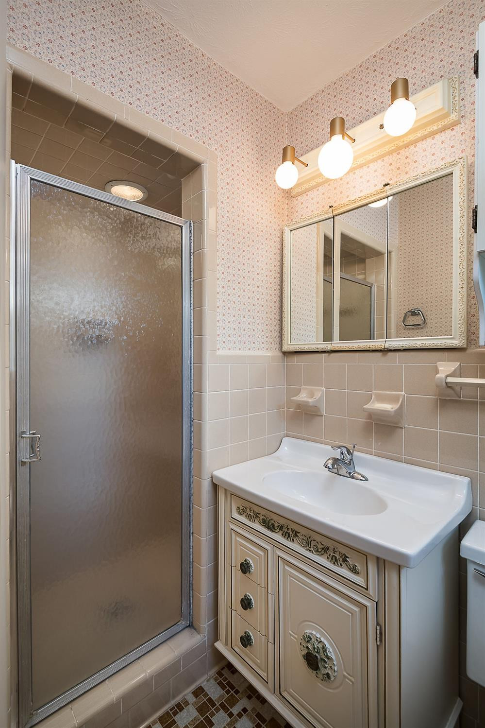 2076 Fallon Road Lexington, KY 40504 - Photo 17 of 32 Photo 17