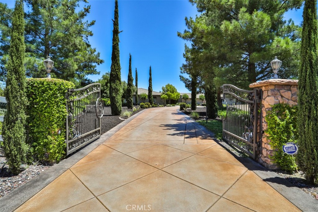 39520 Colleen Way Temecula, CA 92592 - Photo 1 of 75
