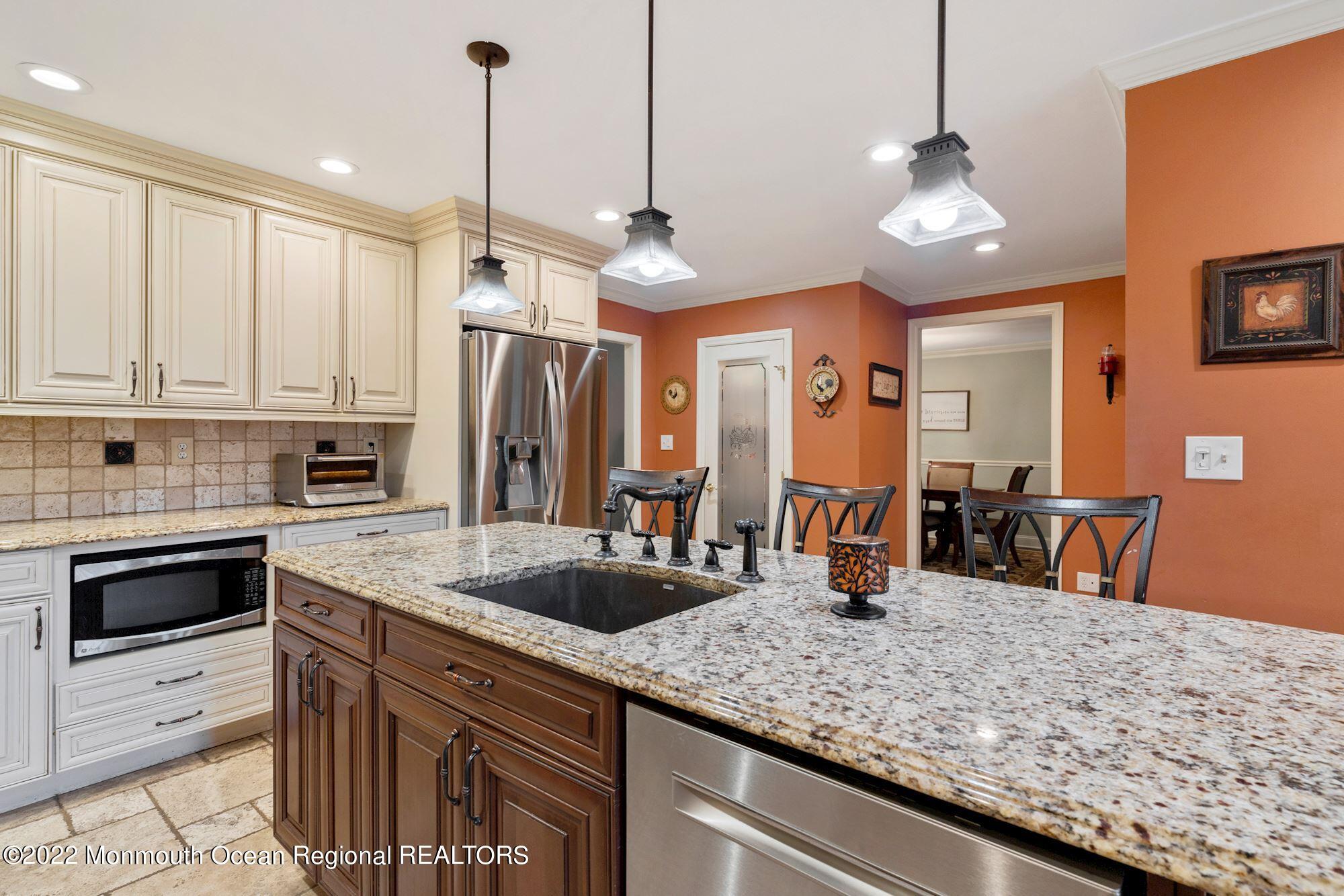 33 Wyckham Road Tinton Falls, NJ 07724 - Photo 11 of 41 013_33_WYCKHAM_ROAD_400419_748920