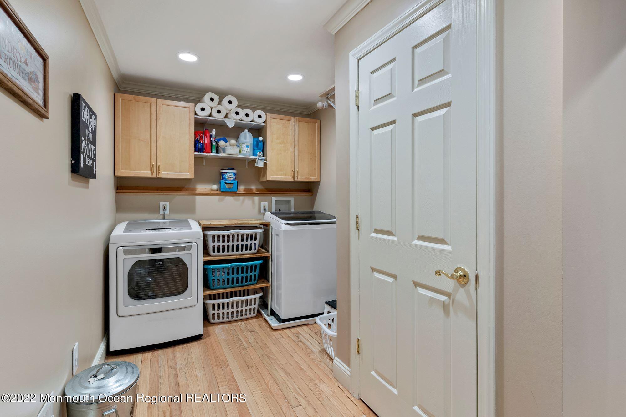 33 Wyckham Road Tinton Falls, NJ 07724 - Photo 19 of 41 019_33_WYCKHAM_ROAD_400419_748920