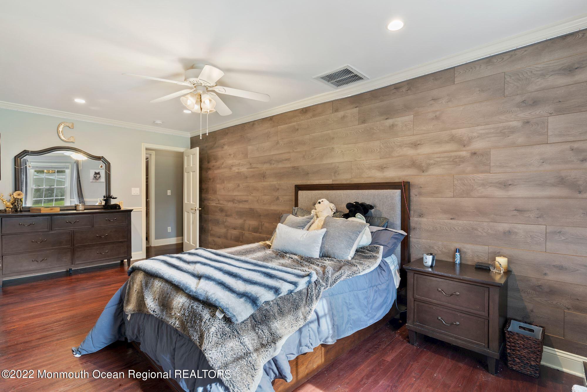 33 Wyckham Road Tinton Falls, NJ 07724 - Photo 24 of 41 024_33_WYCKHAM_ROAD_400419_748920