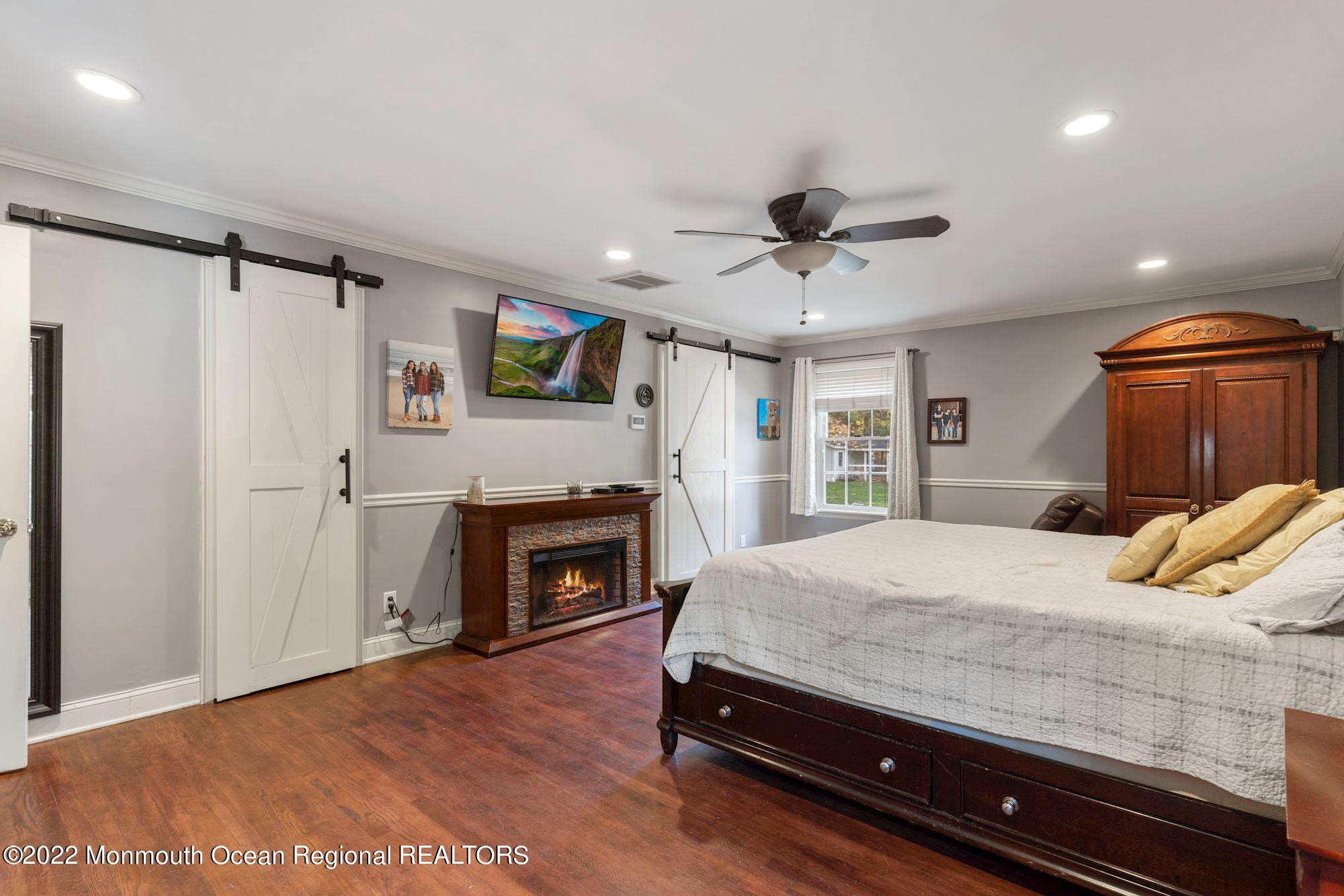 33 Wyckham Road Tinton Falls, NJ 07724 - Photo 32 of 41 032_33_WYCKHAM_ROAD_400419_748920