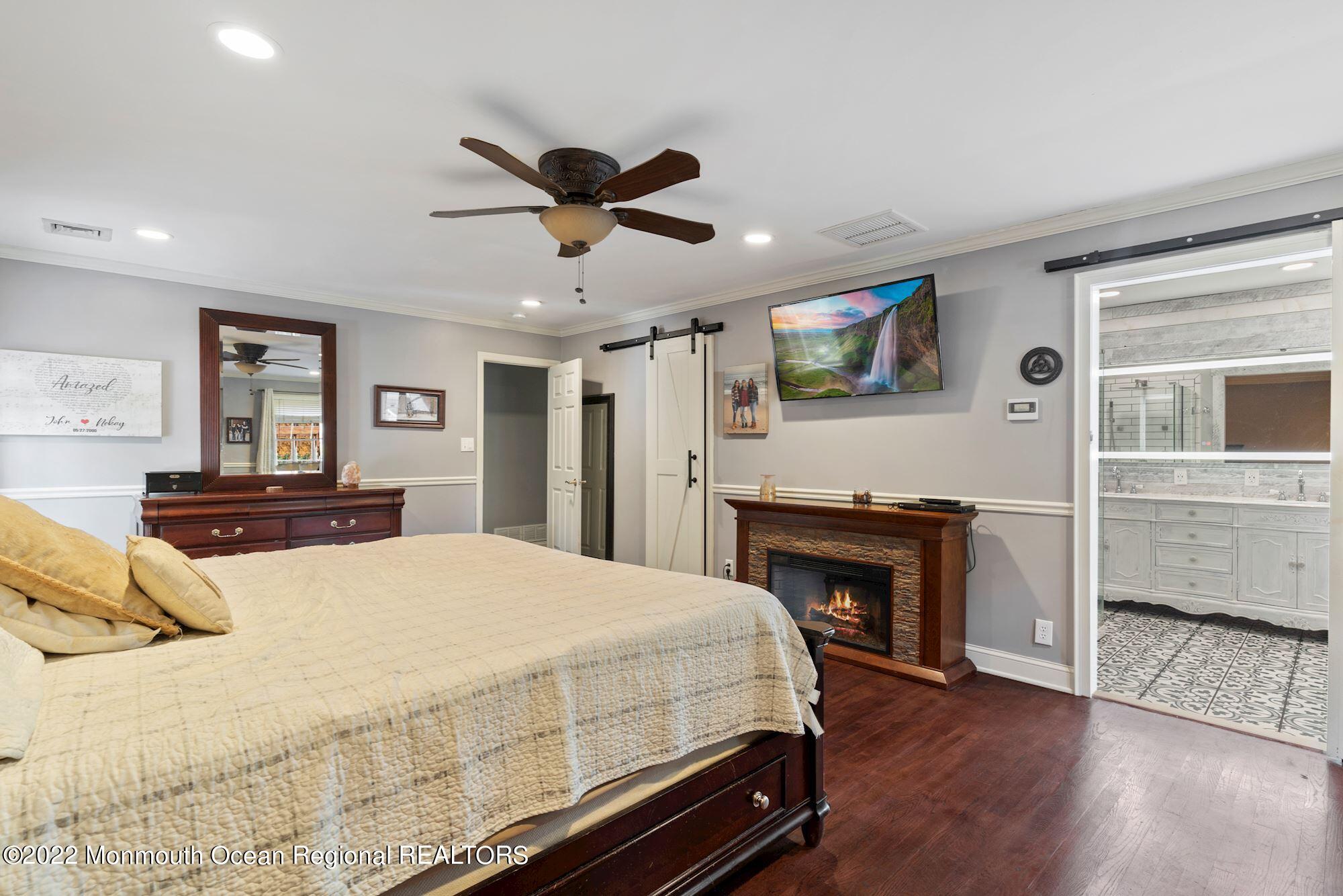 33 Wyckham Road Tinton Falls, NJ 07724 - Photo 33 of 41 033_33_WYCKHAM_ROAD_400419_748920