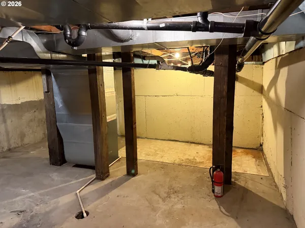 $249,000 | 90 Adams Street West, Huntington, OR 97907