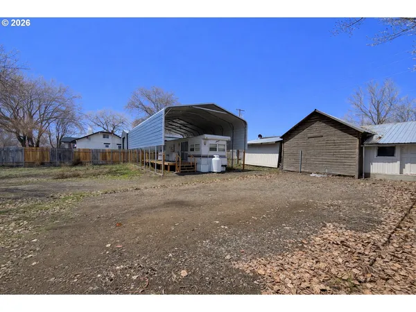 $249,000 | 90 Adams Street West, Huntington, OR 97907