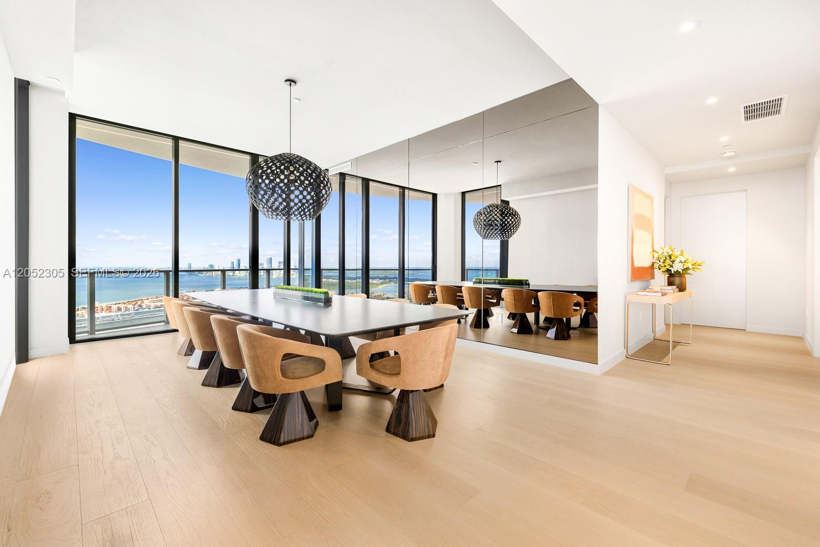 500 Alton Road, Unit PH4701 Miami Beach, FL 33139 - Photo 33 of 117 Gallery Image 33