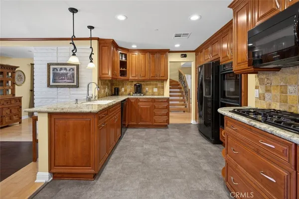 $1,899,000 | 3442 Brookhill Street, La Crescenta, CA 91214