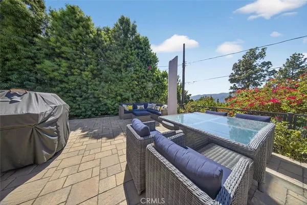 $1,899,000 | 3442 Brookhill Street, La Crescenta, CA 91214