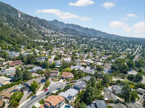 $1,899,000 | 3442 Brookhill Street, La Crescenta, CA 91214
