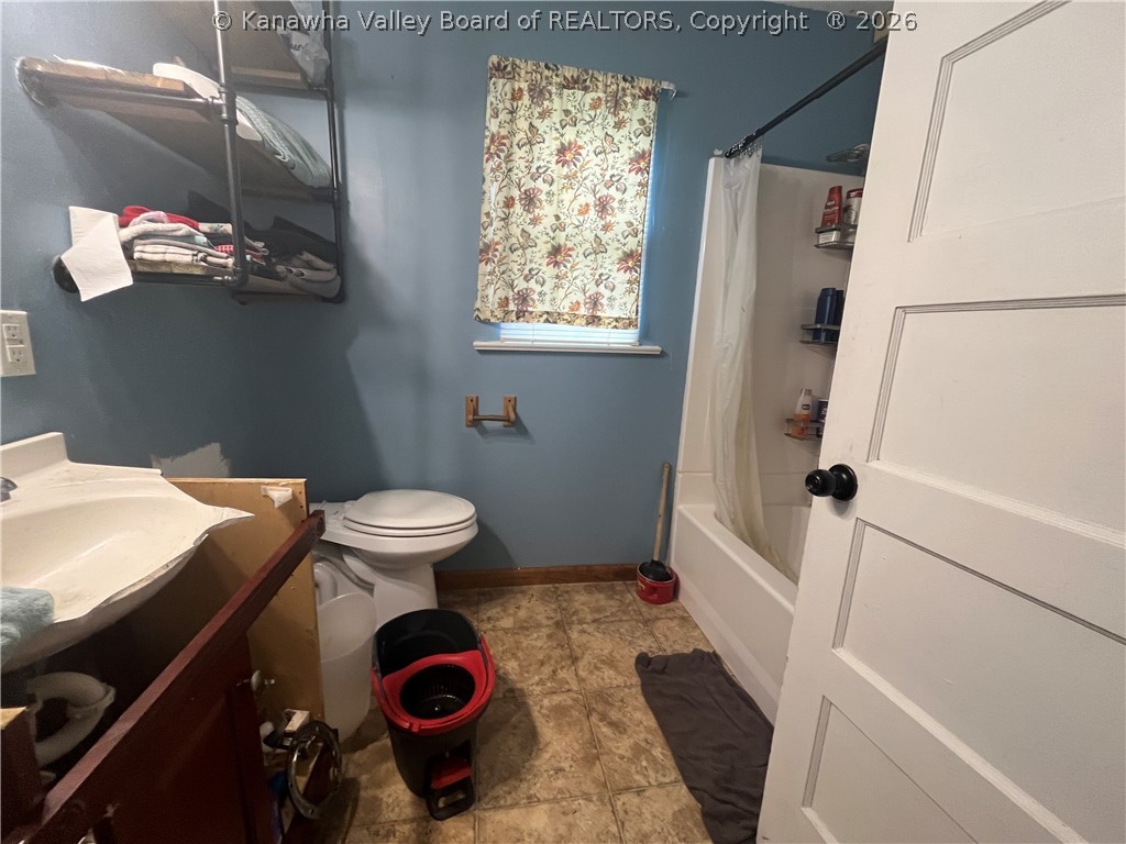 499 Staffhouse Road Point Pleasant, WV 25550 - Photo 10 of 12 Gallery Image 10