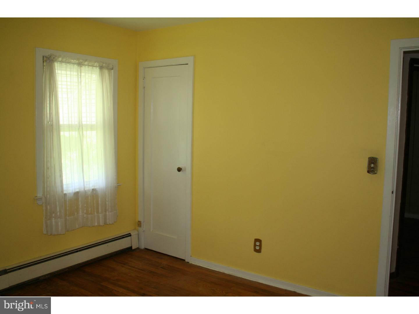 245 Ruth Avenue Hamilton, NJ 08610 - Photo 16 of 22 Bedroom - Main