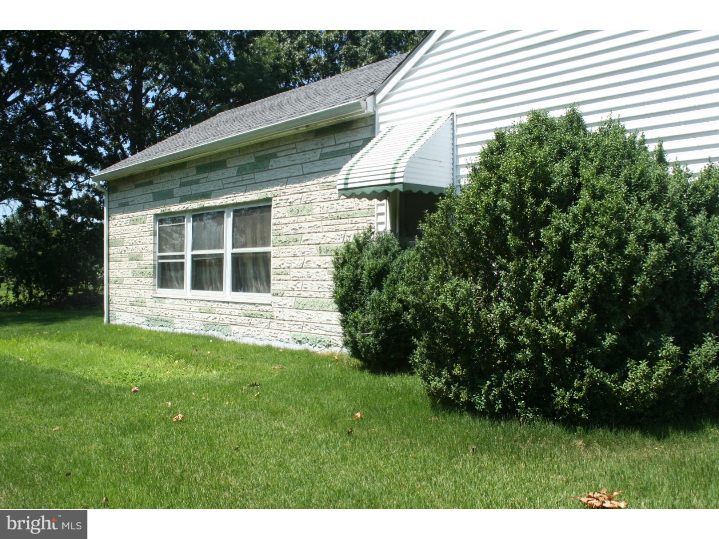 245 Ruth Avenue Hamilton, NJ 08610 - Photo 20 of 22 Exterior Side
