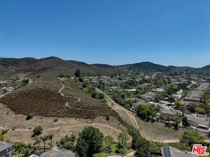 $1,535,000 | 5081 Via Camino, Newbury Park, CA 91320