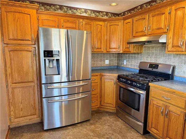 $325,000 | 350 Southeast Rattle Snake Hill, Butler, MO 64730