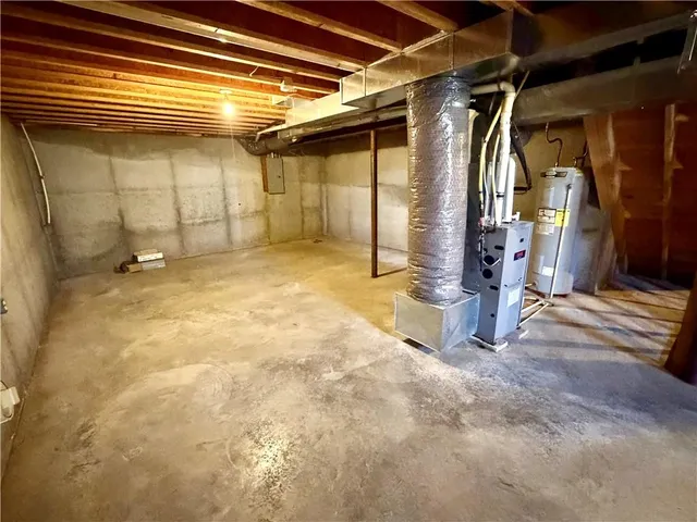 $325,000 | 350 Southeast Rattle Snake Hill, Butler, MO 64730