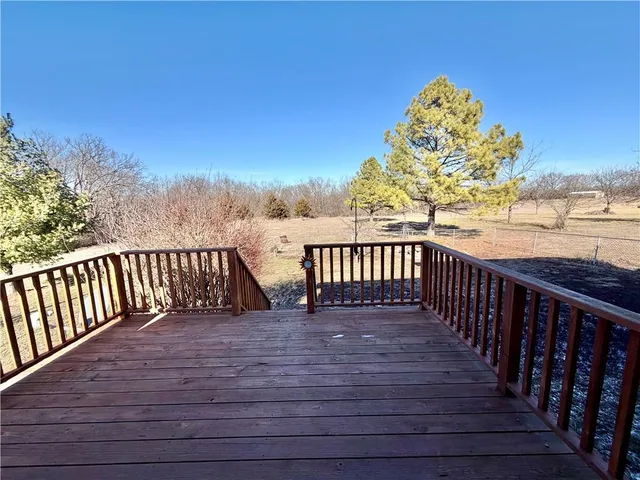 $325,000 | 350 Southeast Rattle Snake Hill, Butler, MO 64730