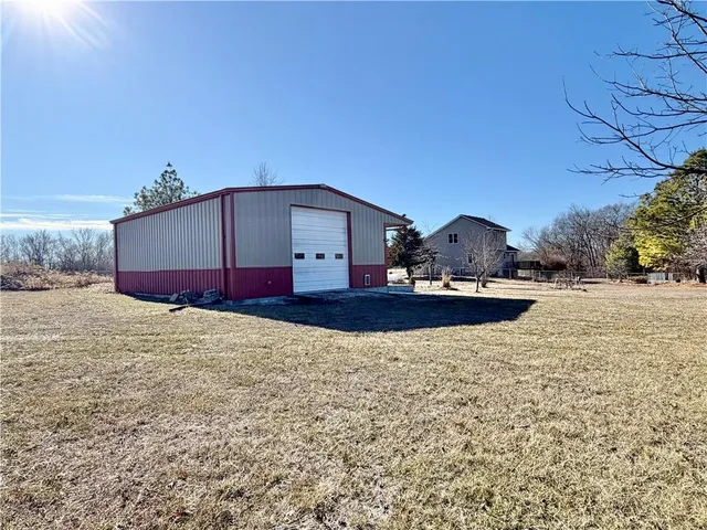 $325,000 | 350 Southeast Rattle Snake Hill, Butler, MO 64730